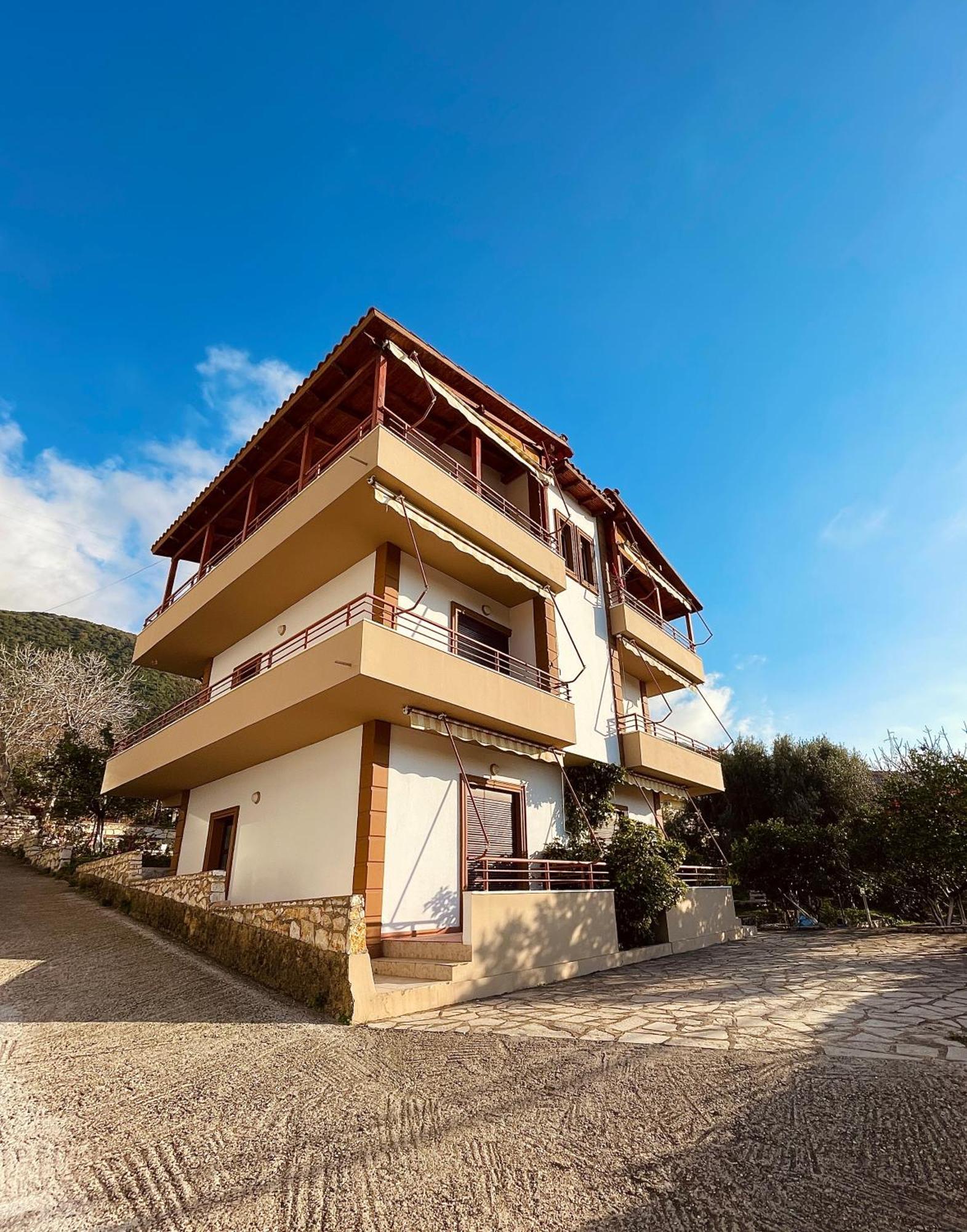 Vila Toskaj Appartement Vlorë Buitenkant foto